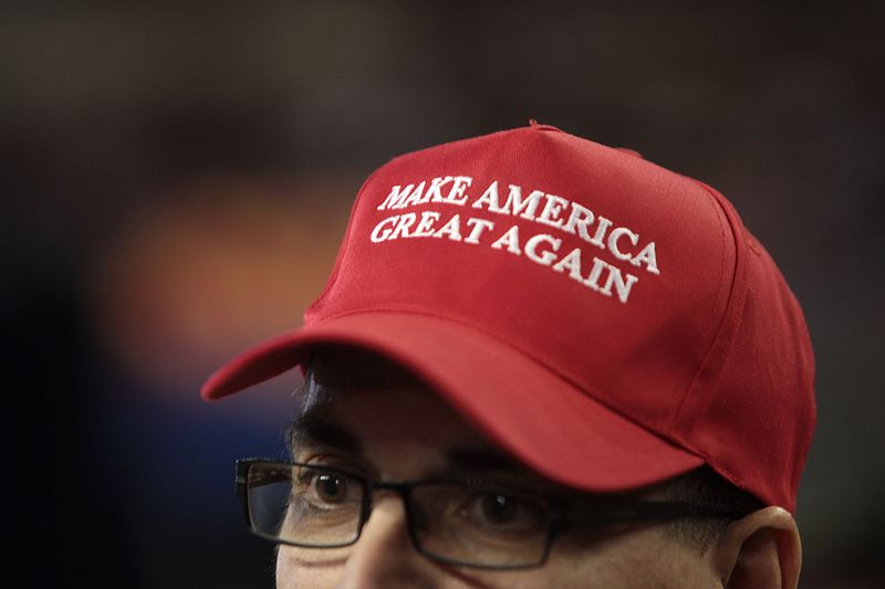 Make_America_Great_Again_hat_(27149010964)